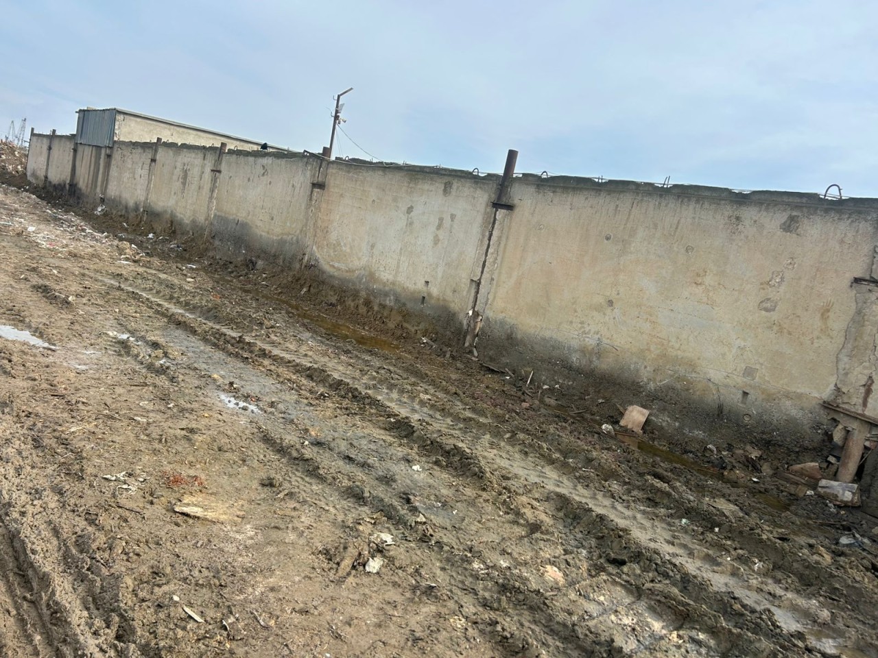 Bu yol “Balaxanıneft”in mühafizəsi altında sıradan çıxarılır - FOTOLAR